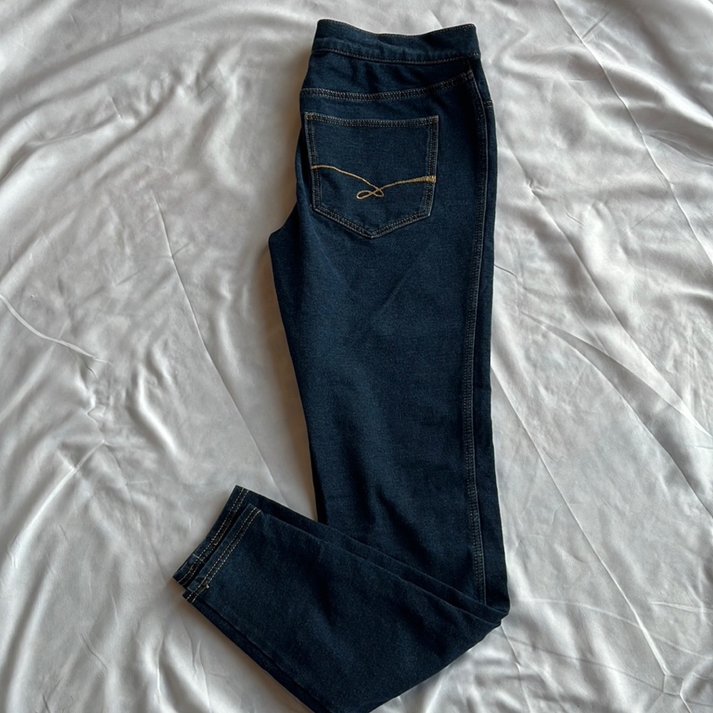 Gilly Hicks stretch jeggings